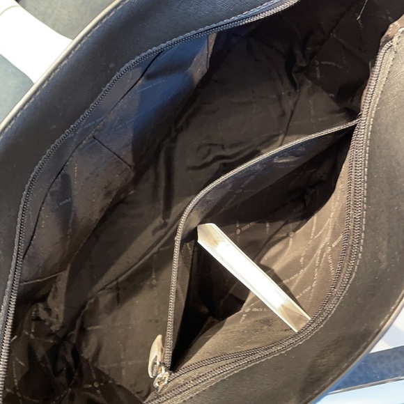 Michael Kors Gilly Travel Large Drawstring Tote - Picture 12 of 16